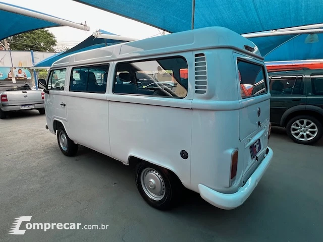 Kombi 1.4 FLEX STD 9 LUGARES