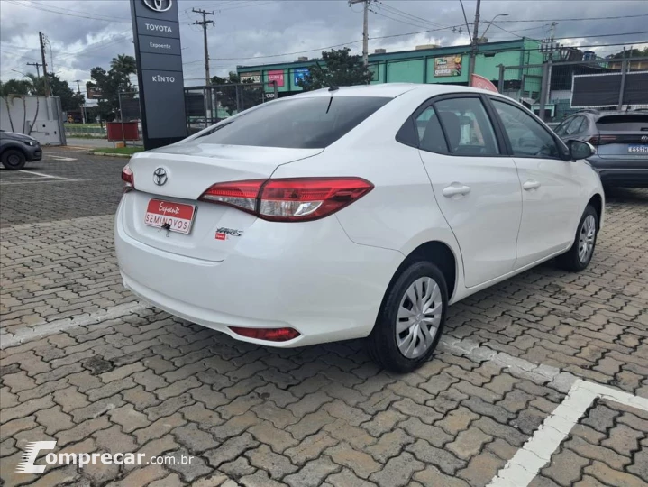 YARIS 1.5 16V FLEX SEDAN XL LIVE MULTIDRIVE