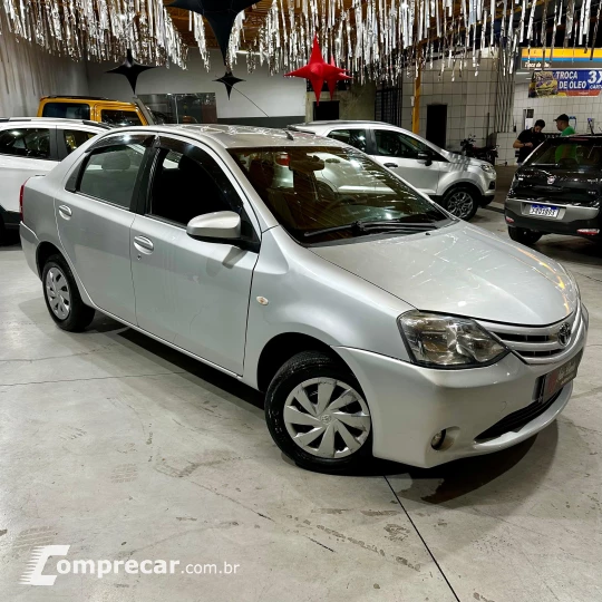 ETIOS 1.5 XS Sedan 16V