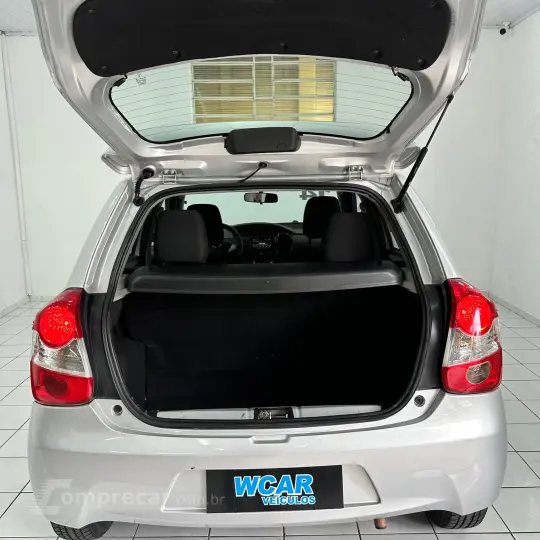 ETIOS HB X ETIOS HB X