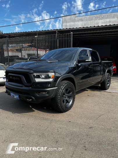 RAM 5.7 1500 Hemi 4X4 CD V8