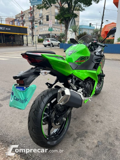 NINJA 400