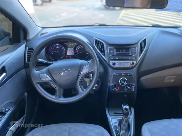 HB20S 1.6 COMFORT PLUS 16V FLEX 4P AUTOMÁTICO