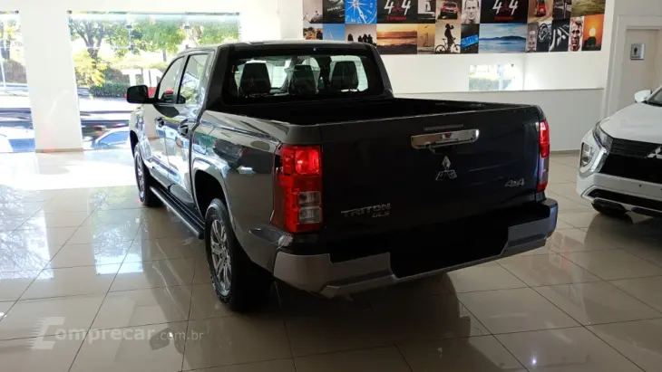 TRITON 2.4 Biturbo CD GLS 4X4