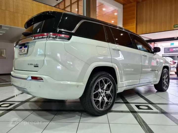 COMMANDER OVERLAND T270 1.3 TB FLEX AUT