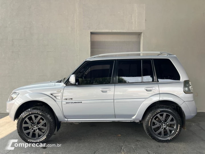 Pajero TR4 2.0/ 2.0 Flex 16V 4x4 Aut.