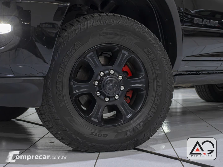 3500 6.7 I6 Turbo Laramie Night Edition CD 4X4