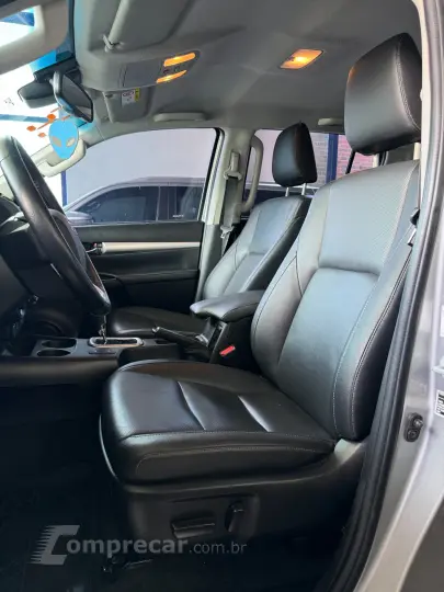 Hilux CD SRX 4x4 2.8 TDI 16V Diesel Aut.