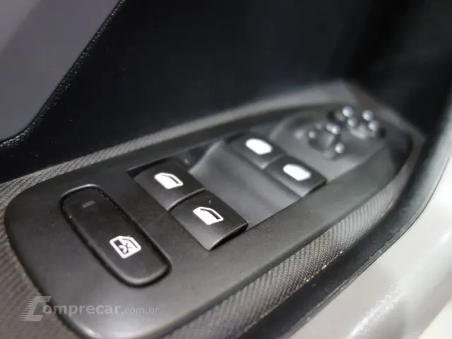 208 - 1.6 ACTIVE PACK 16V 4P AUTOMÁTICO