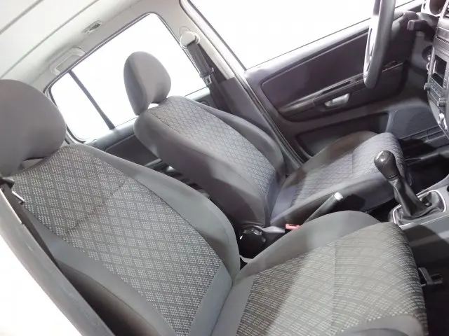 FOX - 1.0 MPI TRENDLINE 12V 4P MANUAL