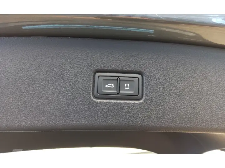 Q5 2.0 55 TFSIE PHEV SPORTBACK PERFORMANCE BLACK QUATTRO S T