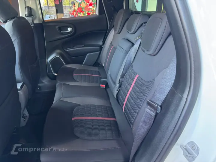 TORO 1.8 16V EVO Freedom AT6