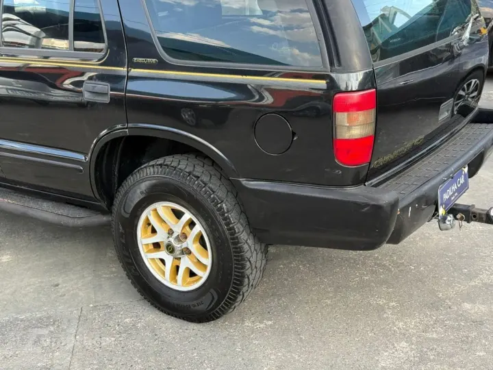 BLAZER 4.3 SFI DLX EXECUTIVE