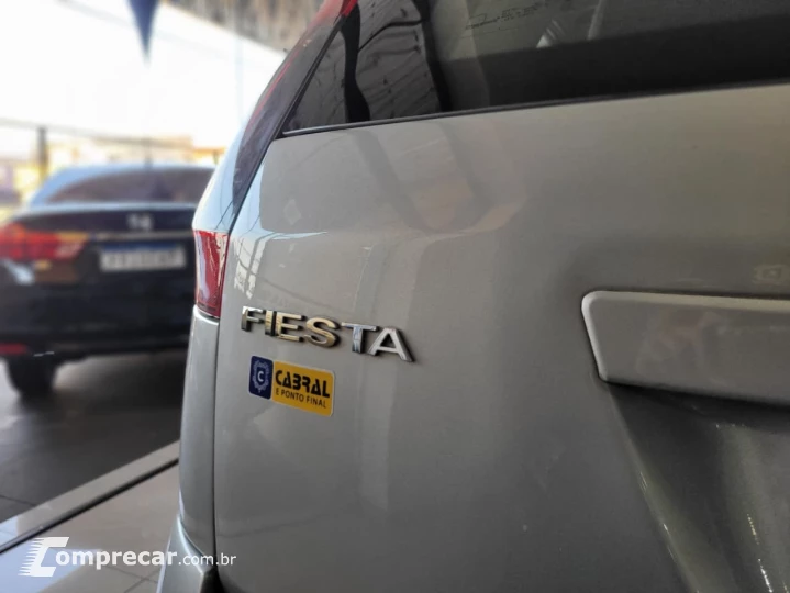 FIESTA 1.6 MPI Class Hatch 8V