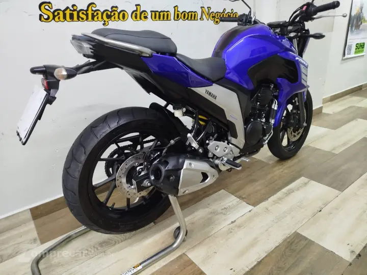 FZ25 FAZER