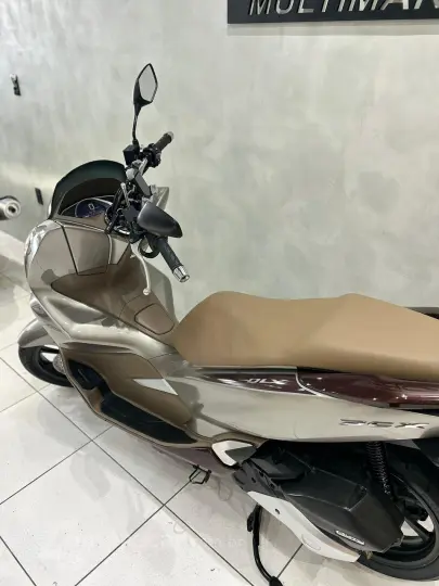 PCX DLX ABS