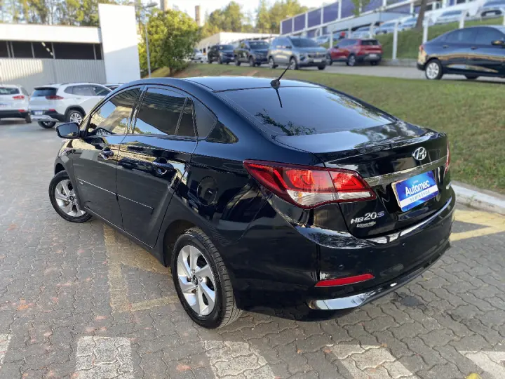 HB20S 1.6 COMFORT PLUS 16V FLEX 4P AUTOMÁTICO