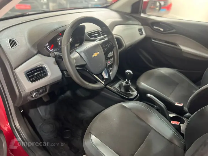 Onix Hatch 1.4 4P FLEX LT