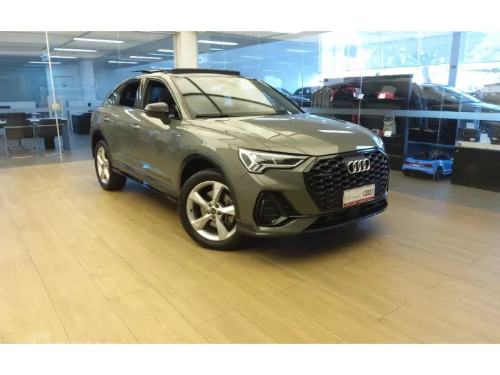 Q3 2.0 40 TFSI GASOLINA SPORTBACK PERFORMANCE BLACK QUATTRO