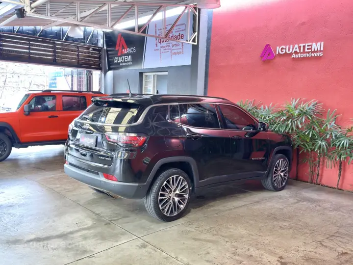 COMPASS 1.3 T270 TURBO FLEX LIMITED AT6