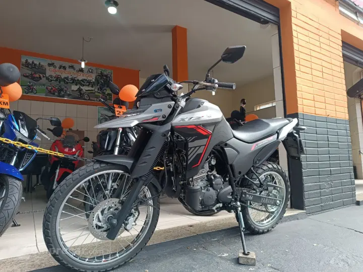 XTZ 250 LANDER