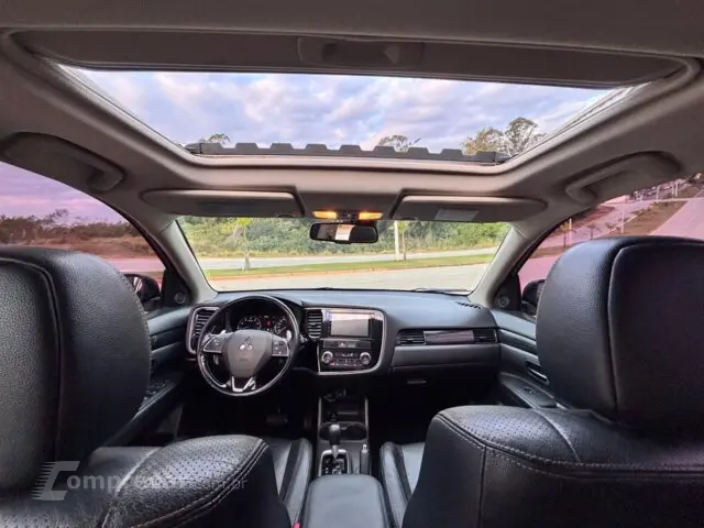 OUTLANDER 3.0 GT 4X4 V6 24V GASOLINA 4P AUTOMÁTICO