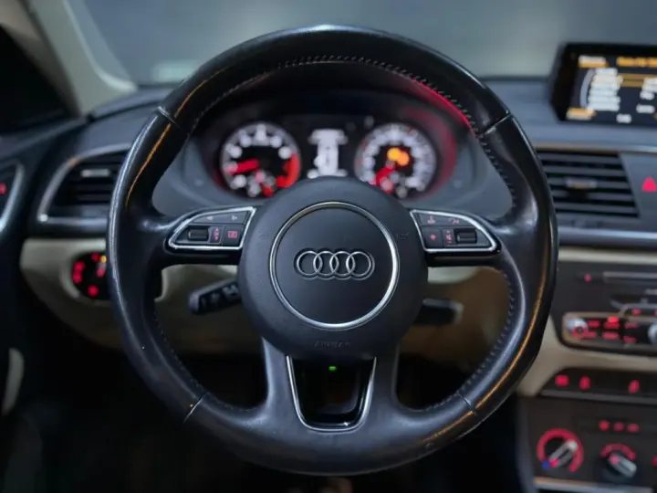 Q3 1.4 TFSI ATTRACTION FLEX 4P S TRONIC