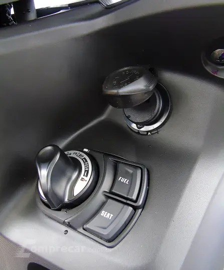 YAMAHA FLUO 125 HYBRID CONNECTED ABS