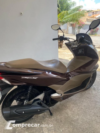 PCX 150 DLX