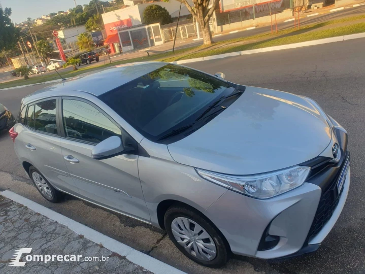 YARIS 1.5 16V XL