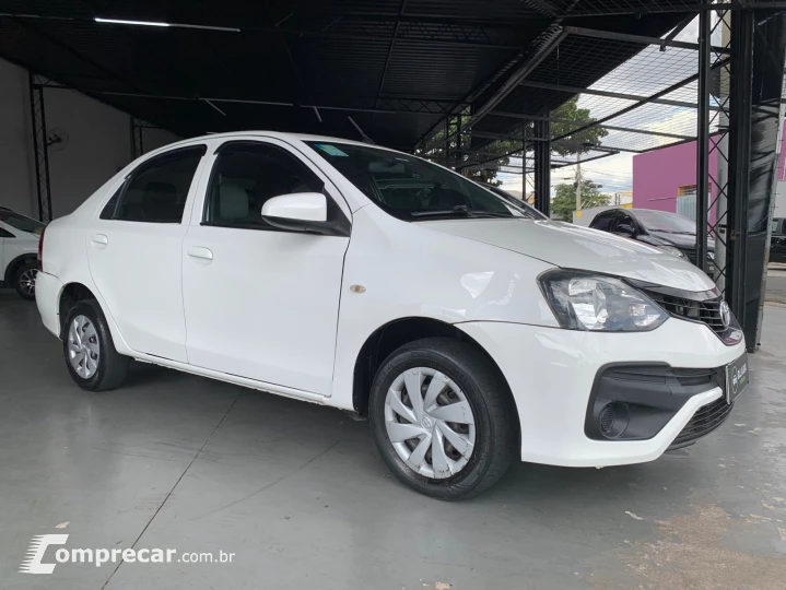 ETIOS 1.5 X Plus Sedan 16V