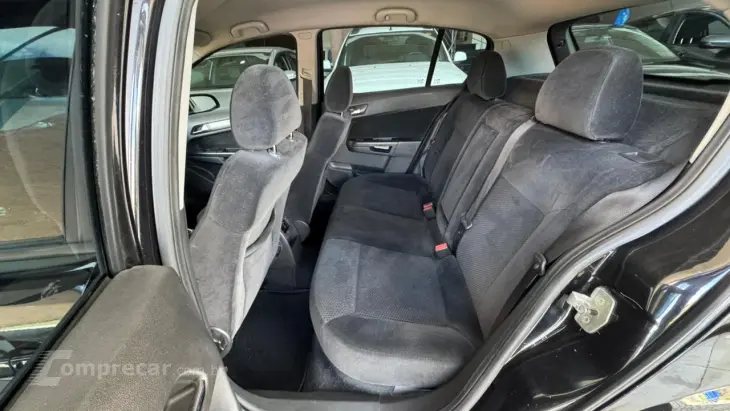 VECTRA 2.0 MPFI GT Hatch 8V