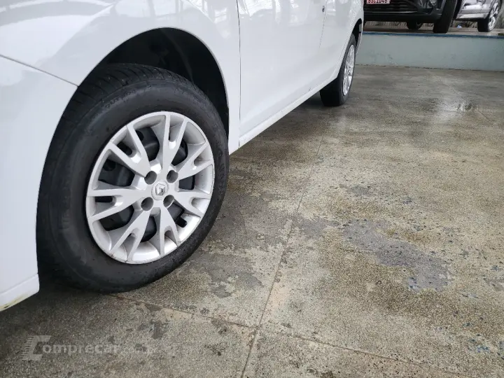 LOGAN 1.0 12V SCE FLEX ZEN MANUAL