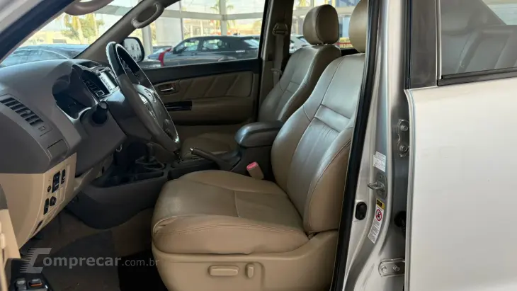 Hilux SW4 SRV 3.0 4X4 (7 Lugares)