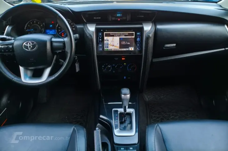 HILUX SW4 2.7 SR 7 Lugares 4X2 16V