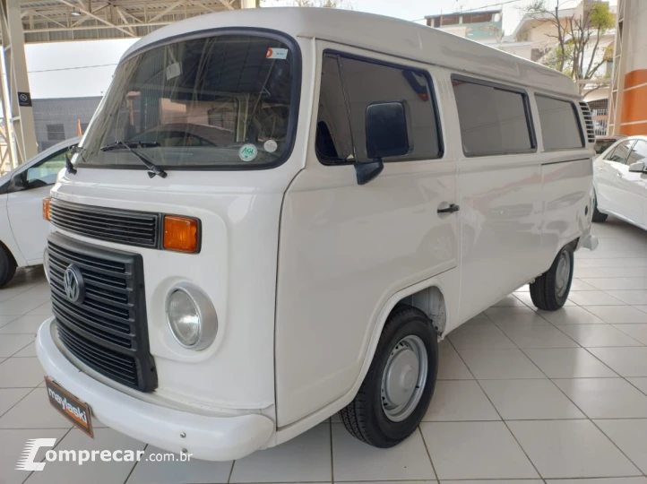 Kombi 1.4 FLEX STD 9 LUGARES