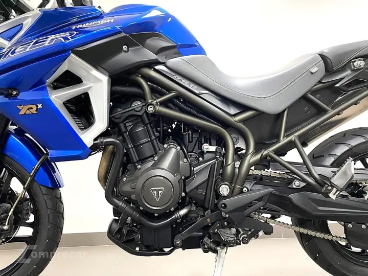 TRIUMPH TIGER 800 XRX