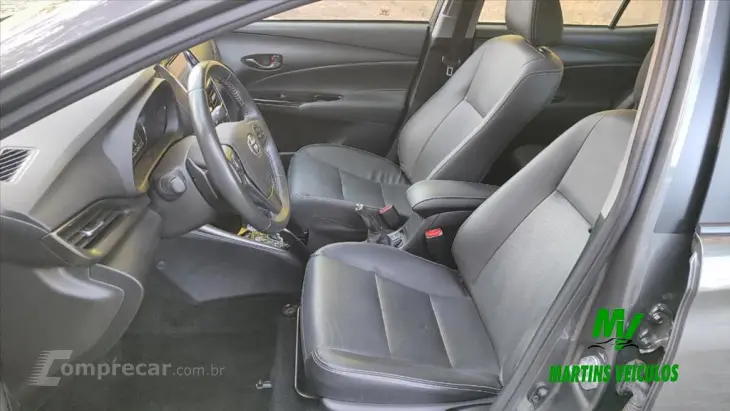 YARIS 1.5 16V Sedan XLS Connect