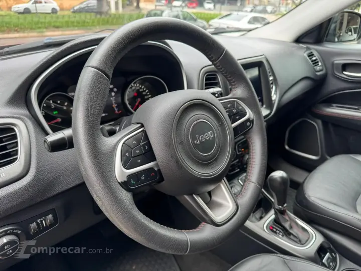 Compass 2.0 16V Diesel Trailhawk 4X4 Automático