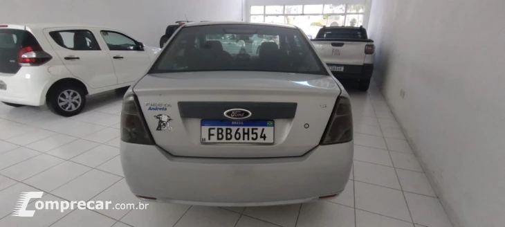 Fiesta Sedan 1.6 4P FLEX