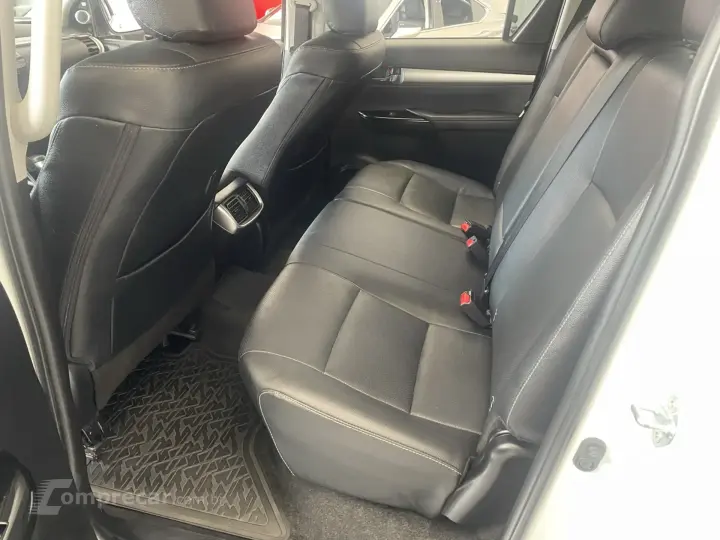 HILUX 2.8 D-4D TURBO CD SRX 4X4 AUTOMÁTICO