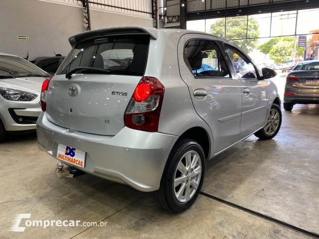 ETIOS HATCH - 1.5 X PLUS 16V 4P AUTOMÁTICO