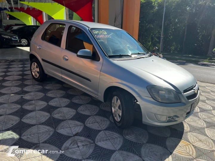 CELTA 1.0 MPFI LT 8V