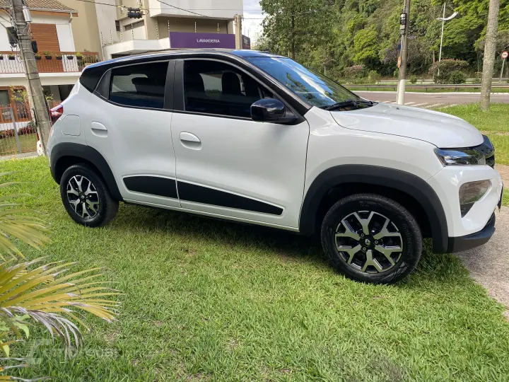 KWID 1.0 12V SCE Intense