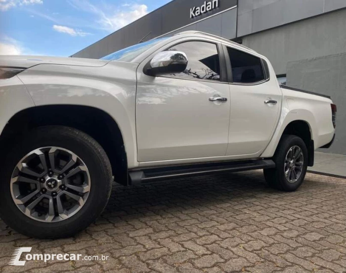 L200 TRITON 2.4 16V Turbo Sport Hpe-s CD 4X4