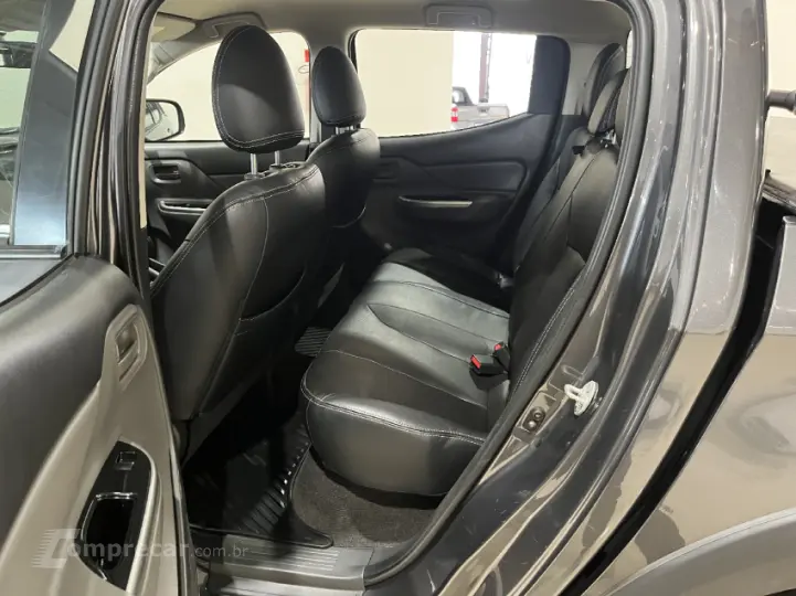 L200 TRITON 2.4 16V Turbo Sport Outdoor GLS CD 4X4