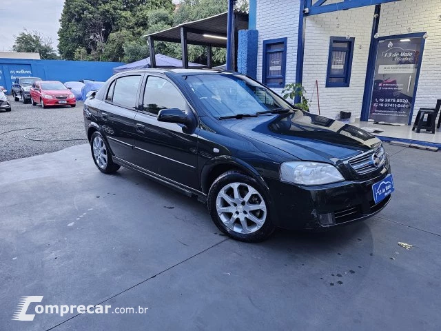 ASTRA HATCH - 2.0 MPFI ADVANTAGE 8V 4P MANUAL