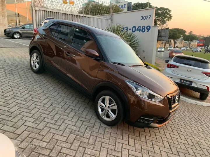 KICKS Active S 1.6 16V Flex Aut.