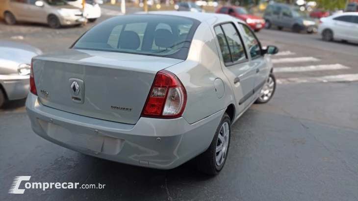 CLIO 1.6 Authentique Sedan 16V