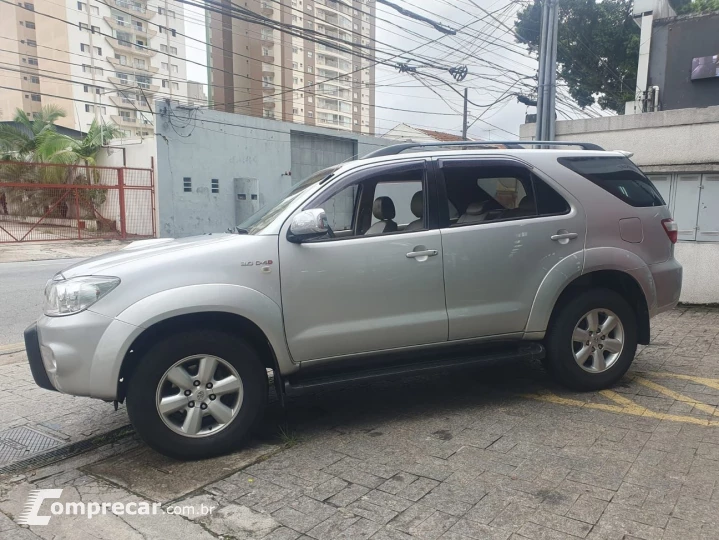 TOYOTA HILUX SW4 3.0 SRV 4X4 7 LUGARES INTERCOOLER 2011